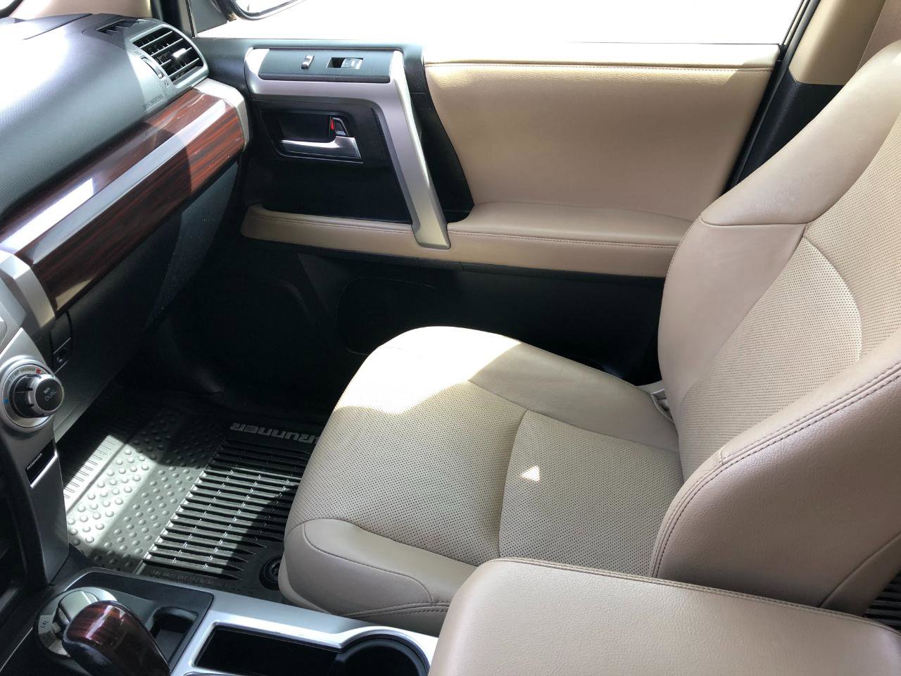 Used 2019 Toyota 4Runner Limited AWD/4WD image 30