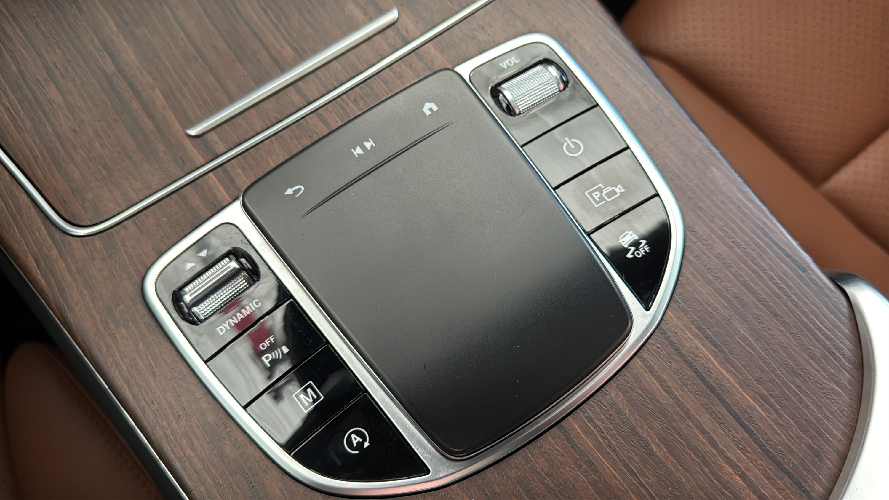 Certified 2023 Mercedes-Benz GLC 300 4MATIC Coupe image 38
