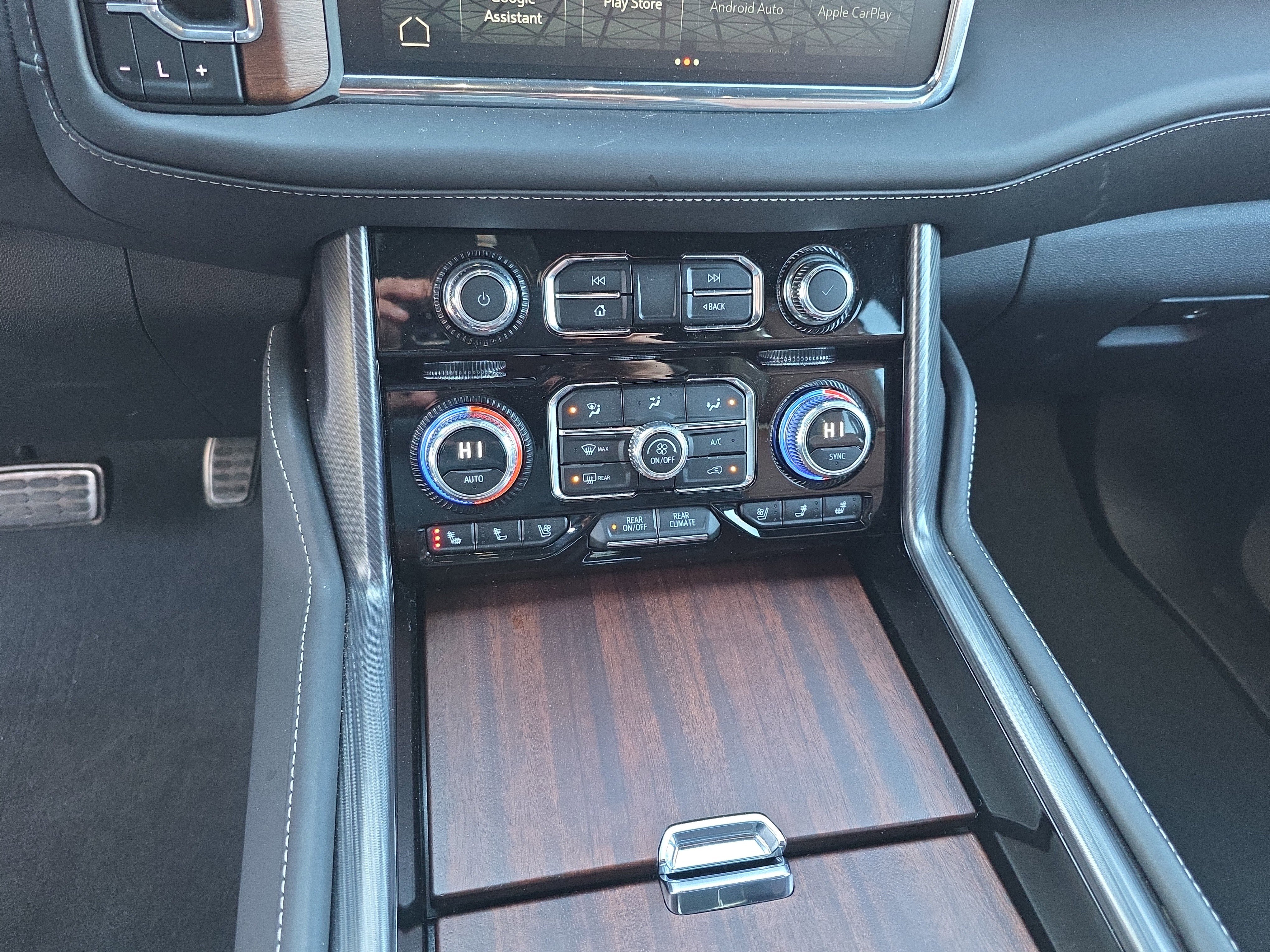 Used 2023 GMC Yukon XL Denali Ultimate image 29