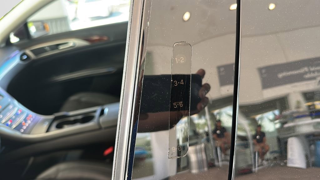 Used 2013 Lincoln MKZ FWD image 36