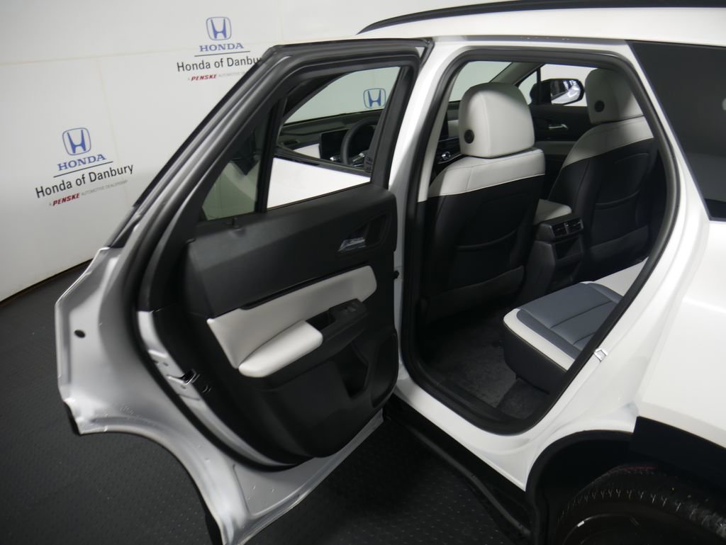 New 2026 Honda Prologue Touring image 9