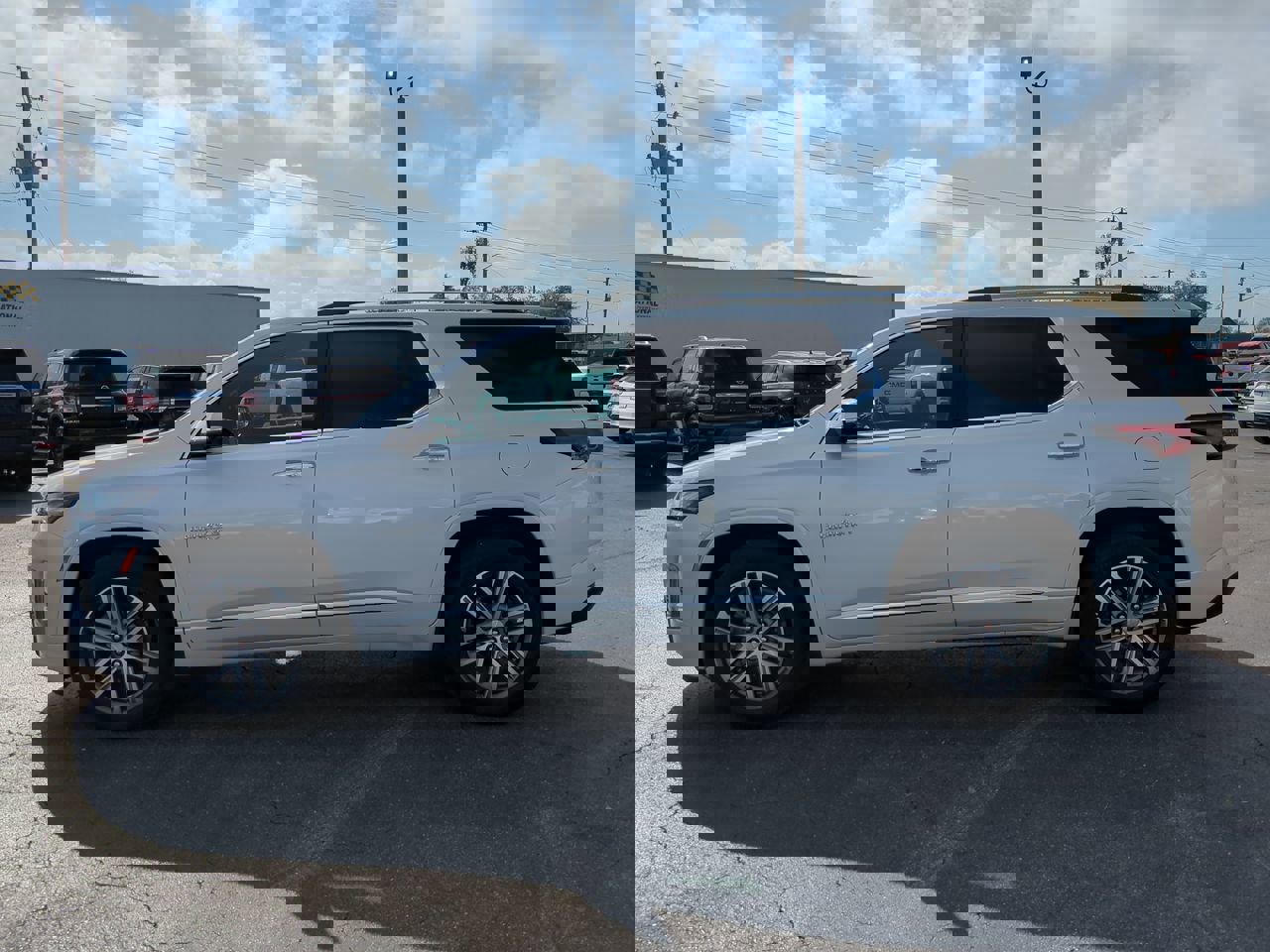 Certified 2023 Chevrolet Traverse High Country image 7