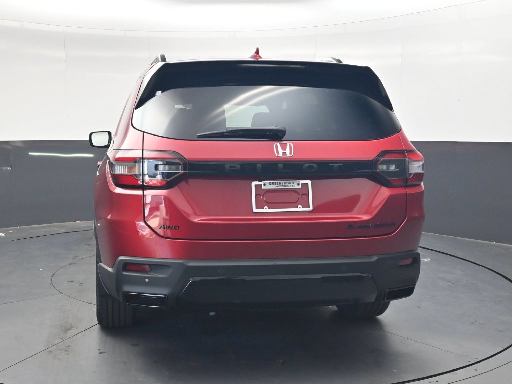 New 2026 Honda Pilot Black Edition image 5