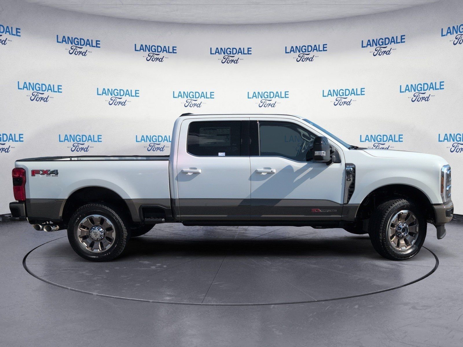 New 2027 Ford F250 King Ranch AWD/4WD image 3