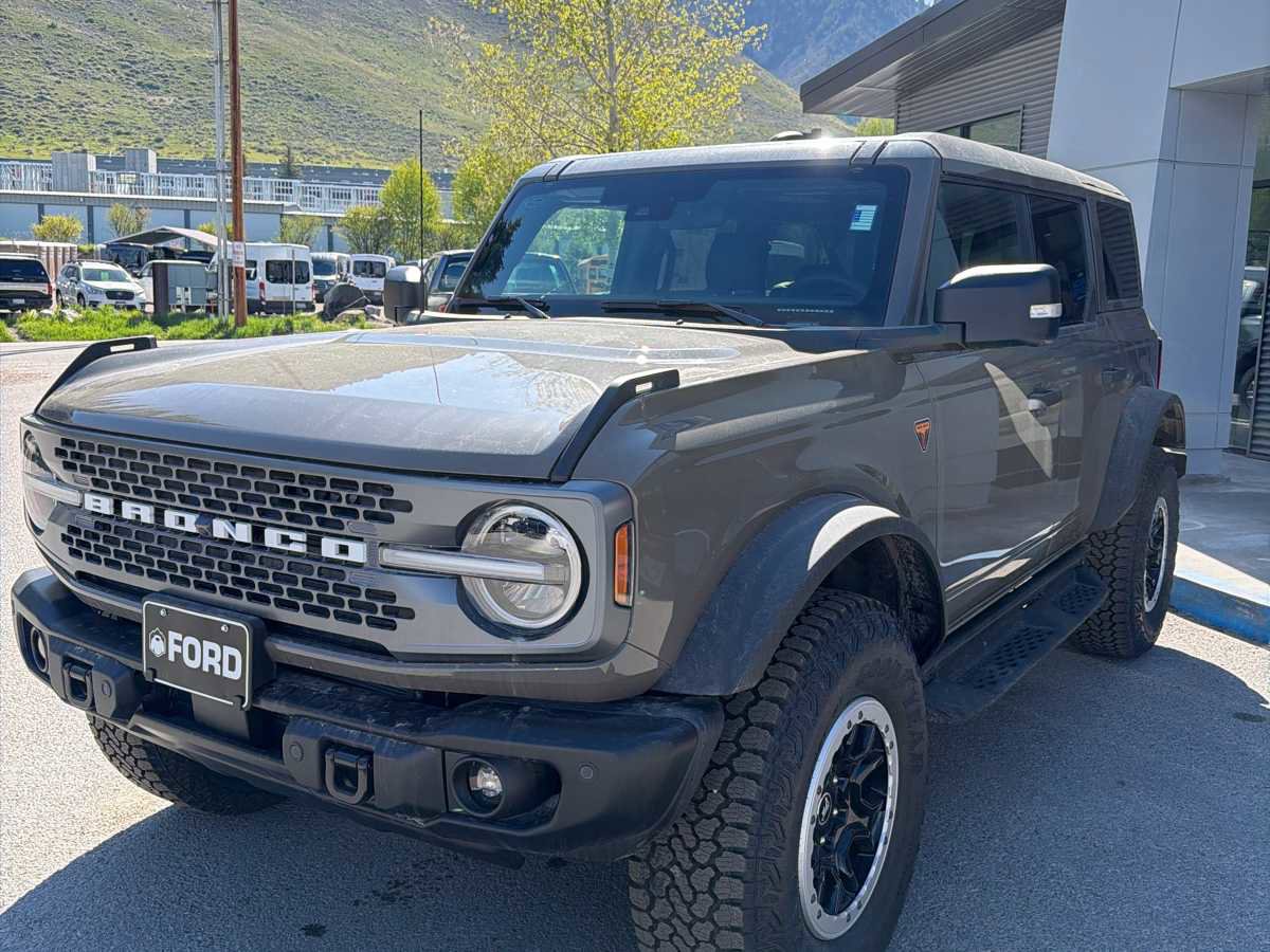 New 2025 Ford Bronco Badlands AWD/4WD image 3