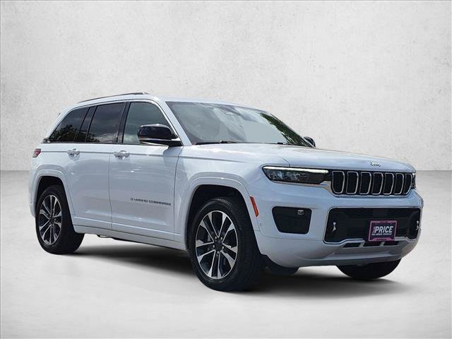 Used 2023 Jeep Grand Cherokee Overland AWD/4WD image 3
