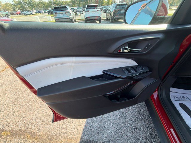 New 2026 Chevrolet Trax LT w/ Sunroof Package FWD image 35