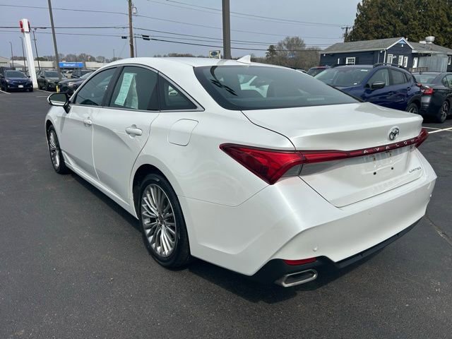 Used 2022 Toyota Avalon Limited w/ Advanced Safety Package FWD image 7