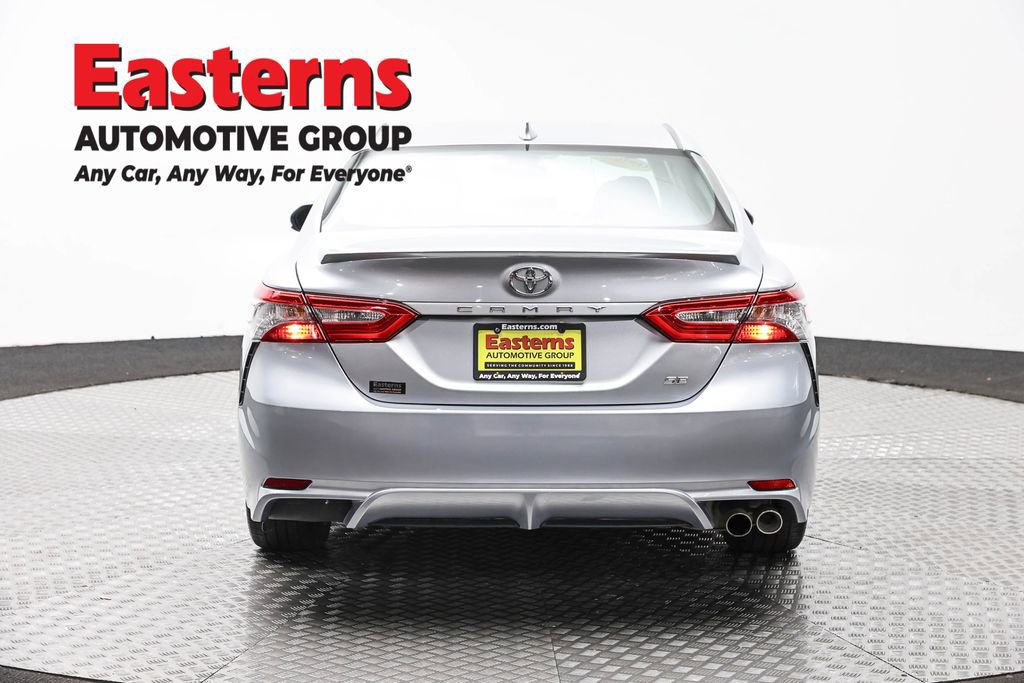 Used 2019 Toyota Camry SE FWD image 6