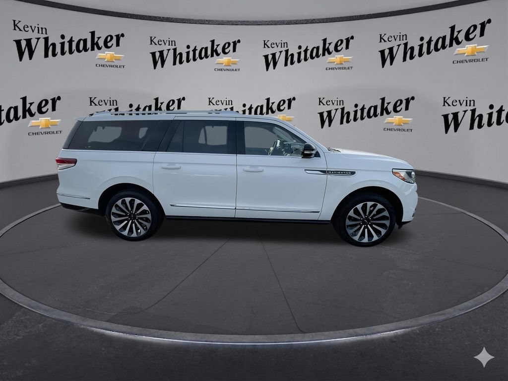 Used 2024 Lincoln Navigator L Reserve AWD/4WD image 10