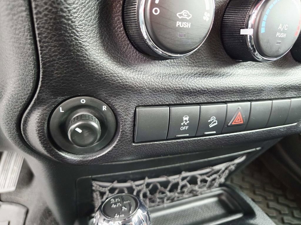 Used 2017 Jeep Wrangler Unlimited Sport w/ Quick Order Package 24S image 31