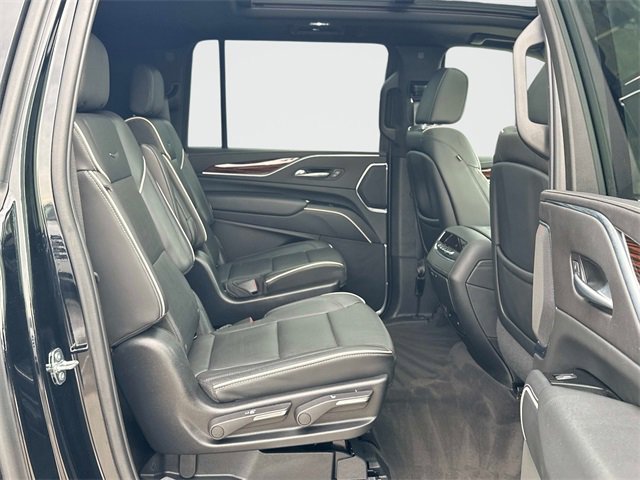 Used 2022 Cadillac Escalade ESV Premium Luxury image 21