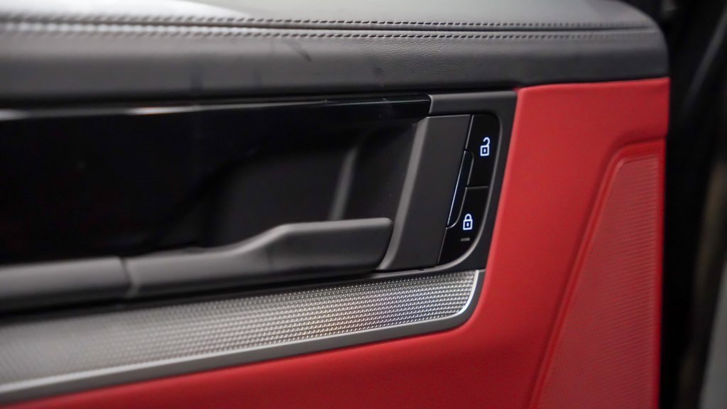 New 2025 Porsche Cayenne S image 15