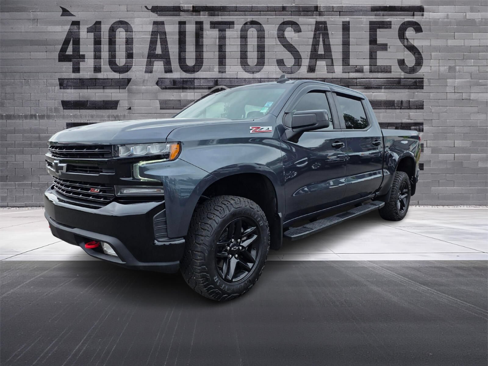 Used 2022 Chevrolet Silverado 1500 LT Trail Boss w/ Bed Protection Package AWD/4WD image 6