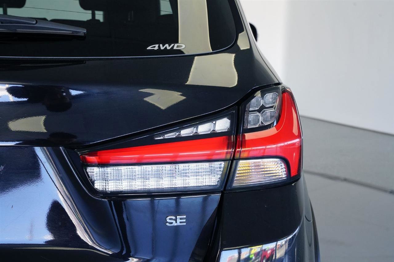 Used 2024 Mitsubishi Outlander Sport SE AWD/4WD image 8