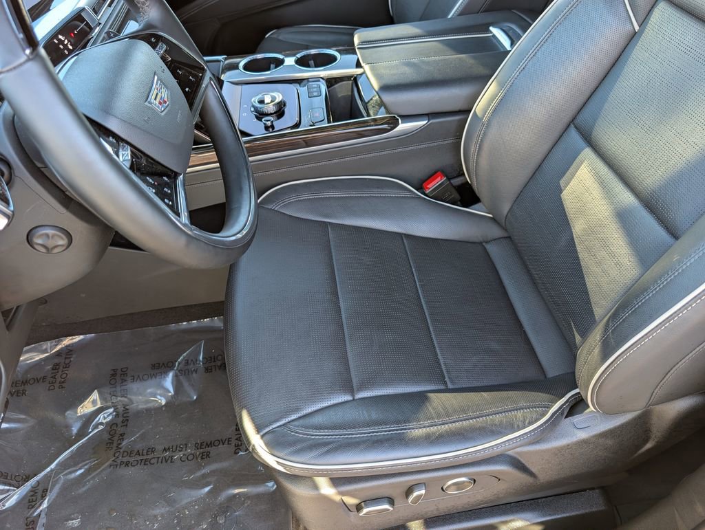 Certified 2025 Cadillac Escalade Premium Luxury image 10