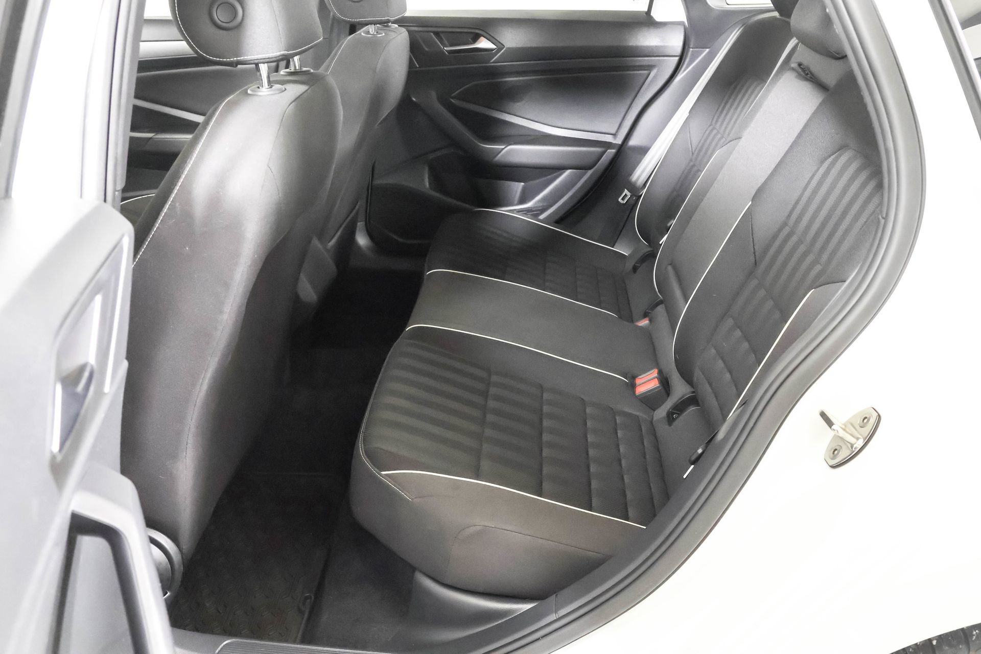 Used 2024 Volkswagen Jetta Sport image 34