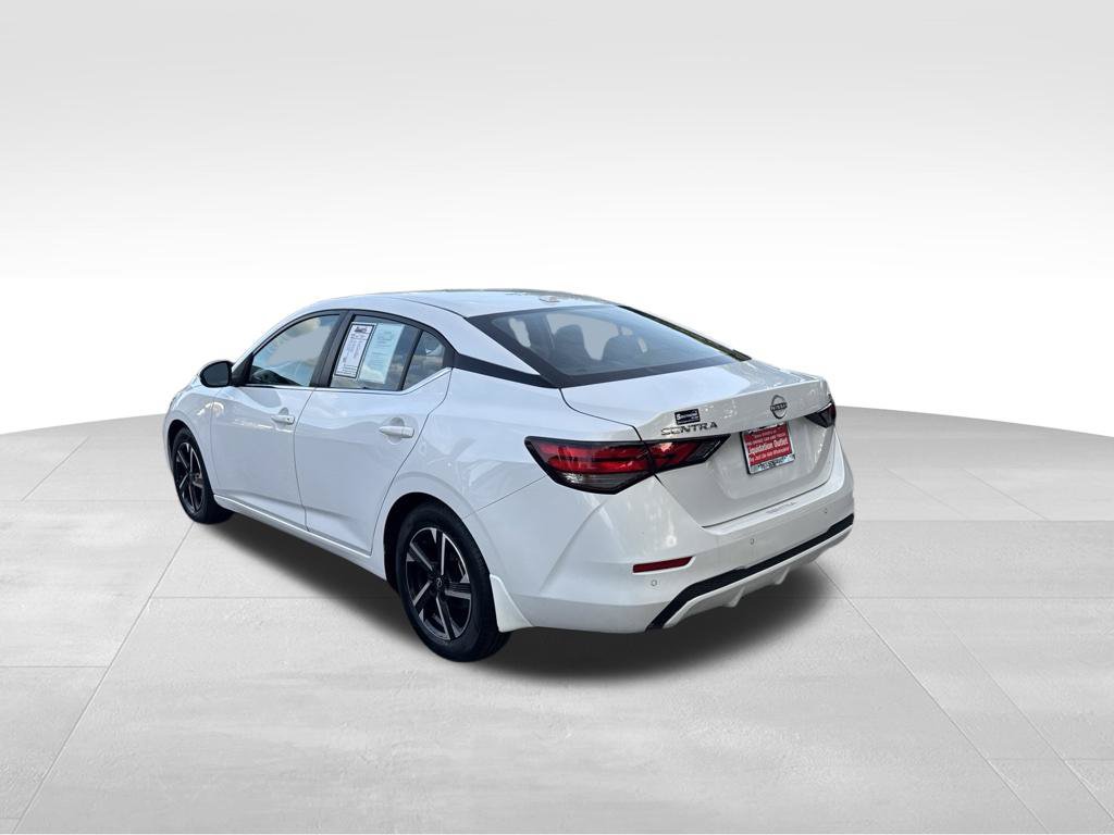 Used 2024 Nissan Sentra SV FWD image 3