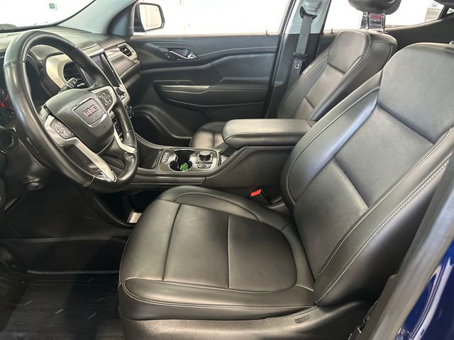 Used 2023 GMC Acadia SLT w/ Elevation Edition image 32