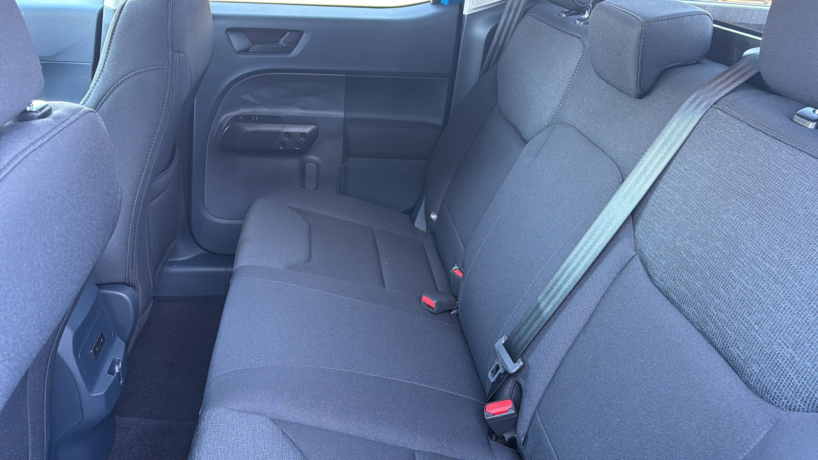 New 2025 Ford Maverick XL w/ Equipment Group 101A AWD/4WD image 21