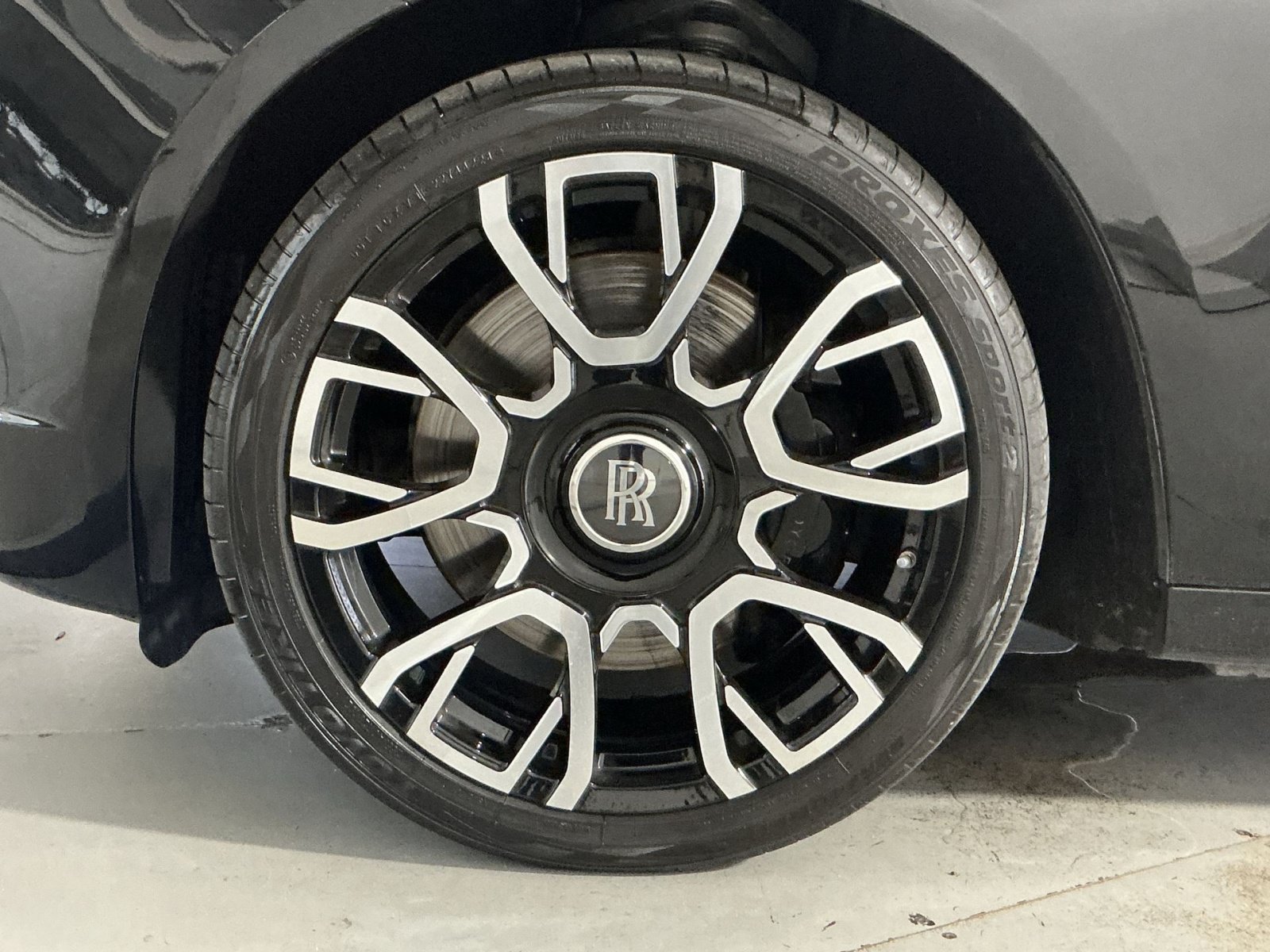 Used 2013 Rolls-Royce Ghost RWD image 13