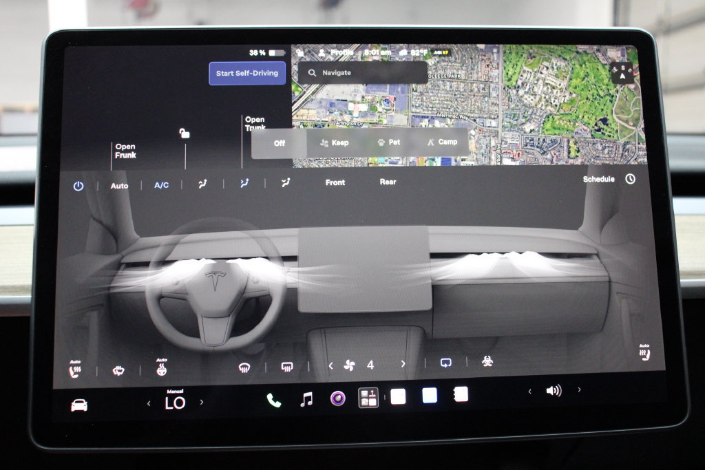 Used 2024 Tesla Model Y 2WD image 19
