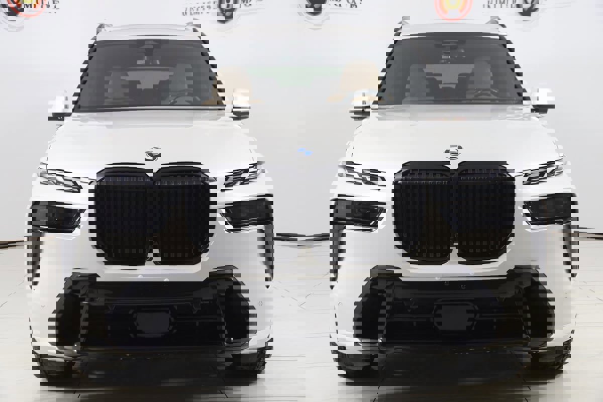 Used 2023 BMW X7 xDrive40i w/ M Sport Package image 63