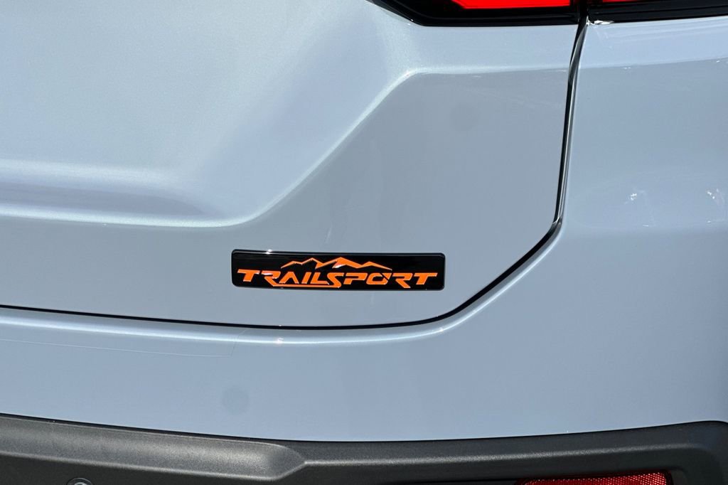 Used 2025 Honda Pilot TrailSport image 23