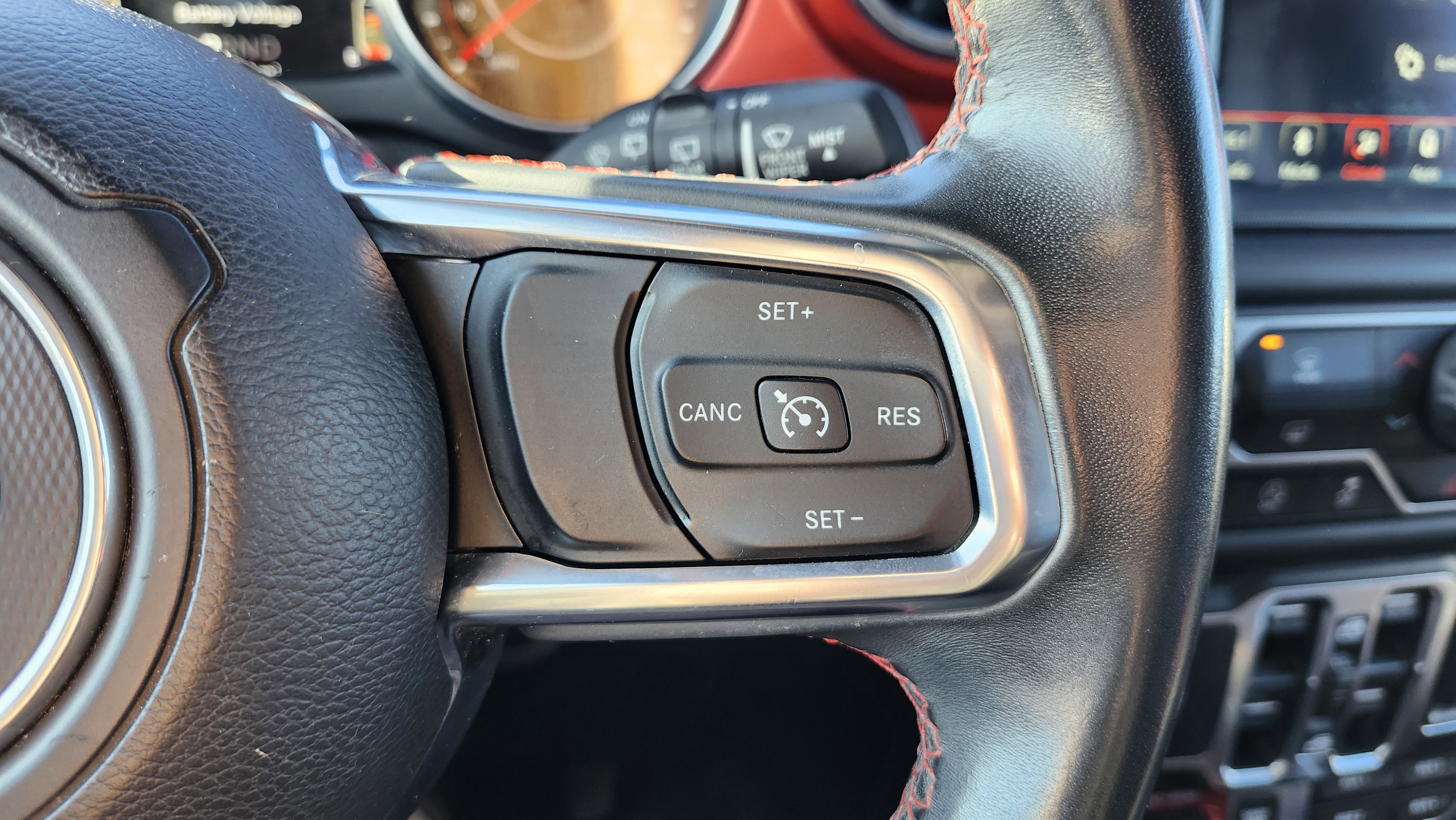 Used 2018 Jeep Wrangler Unlimited Rubicon image 32