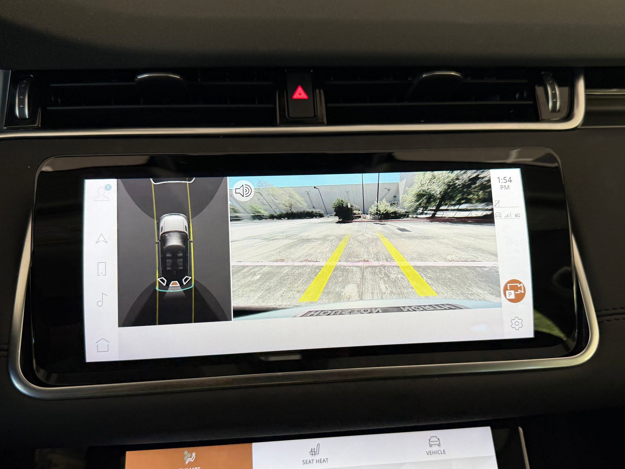 Used 2022 Land Rover Range Rover Evoque SE image 31