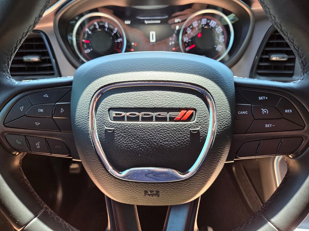 Used 2019 Dodge Challenger SXT RWD image 27