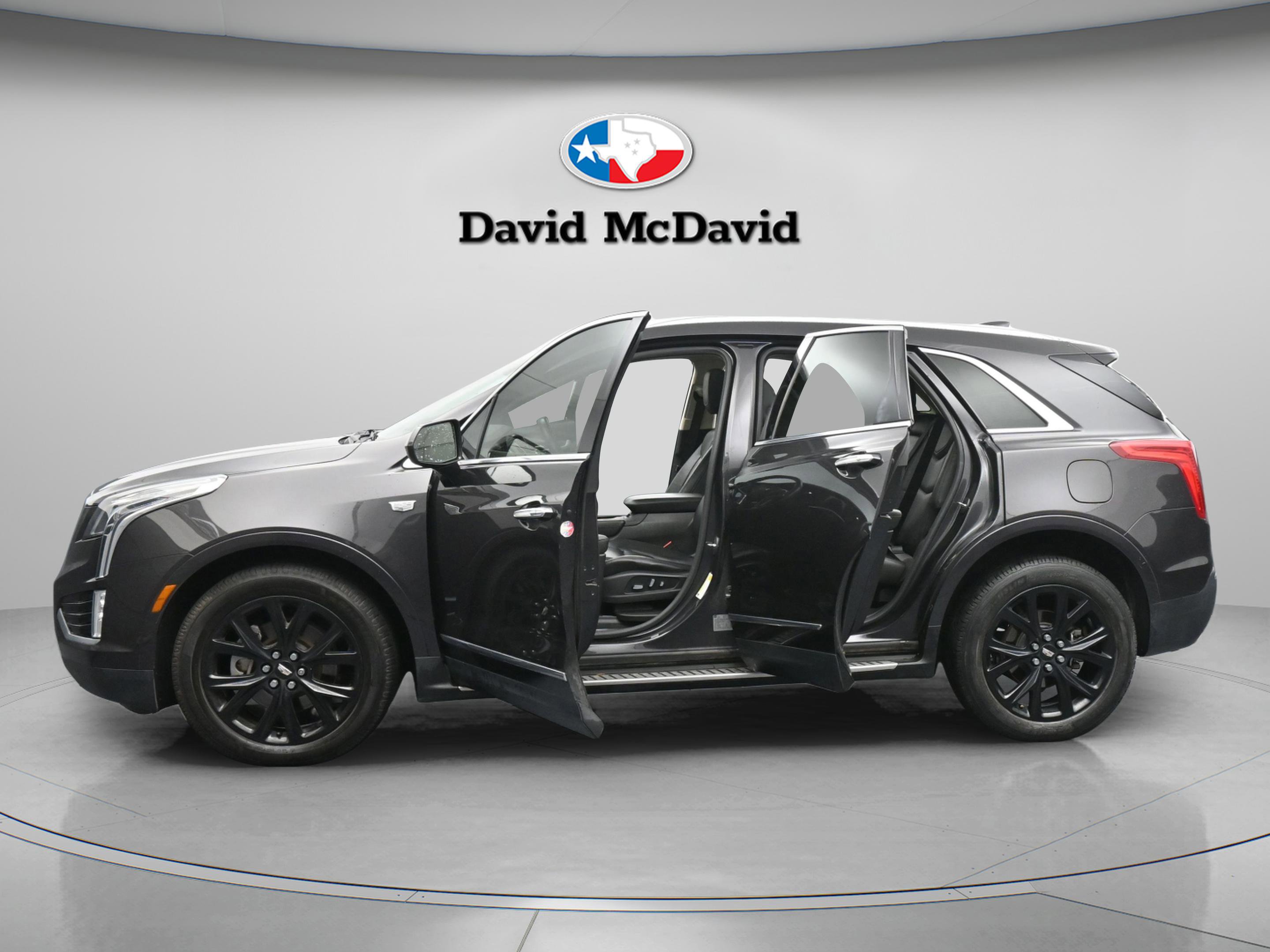 Used 2017 Cadillac XT5 Premium Luxury FWD image 42