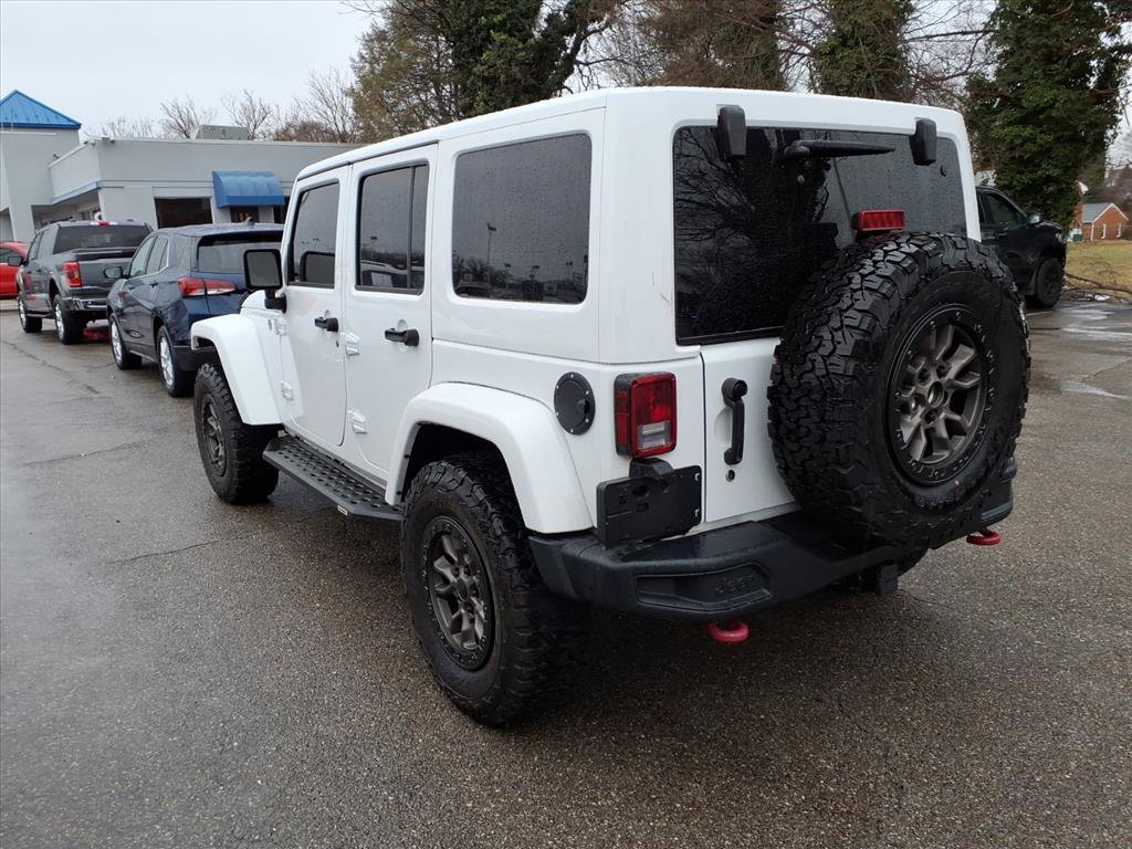 Used 2018 Jeep Wrangler Unlimited Sahara image 3