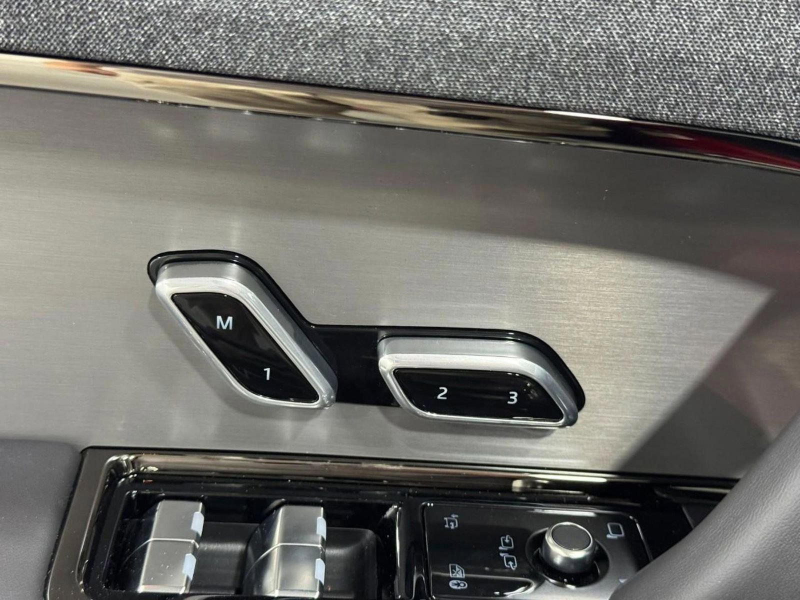 New 2026 Land Rover Range Rover Sport Dynamic SE image 24