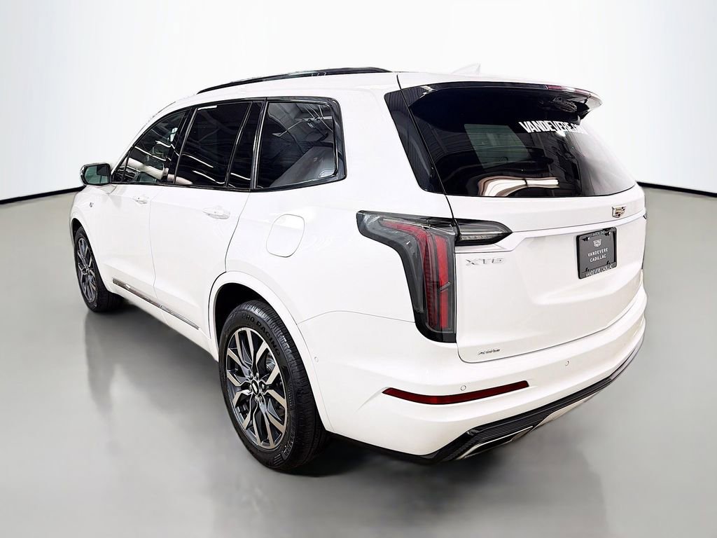 Used 2021 Cadillac XT6 Sport AWD/4WD image 7