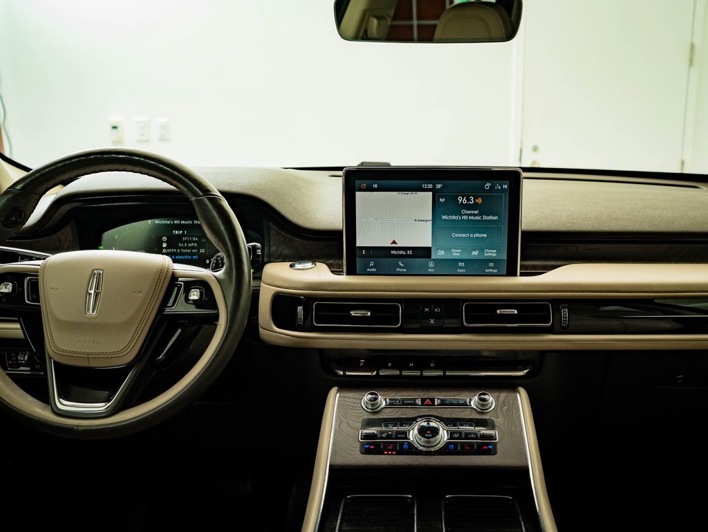 Used 2022 Lincoln Aviator Grand Touring w/ Equipment Group 301A image 32