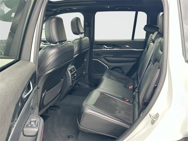 Used 2022 Jeep Grand Cherokee Trailhawk image 17