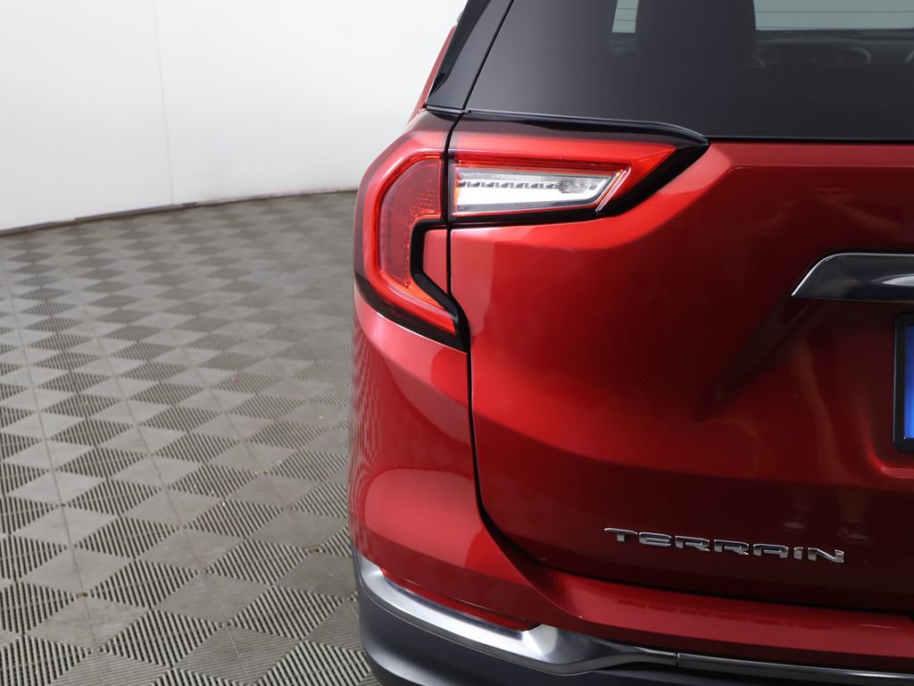 Used 2023 GMC Terrain AT4 AWD/4WD image 14