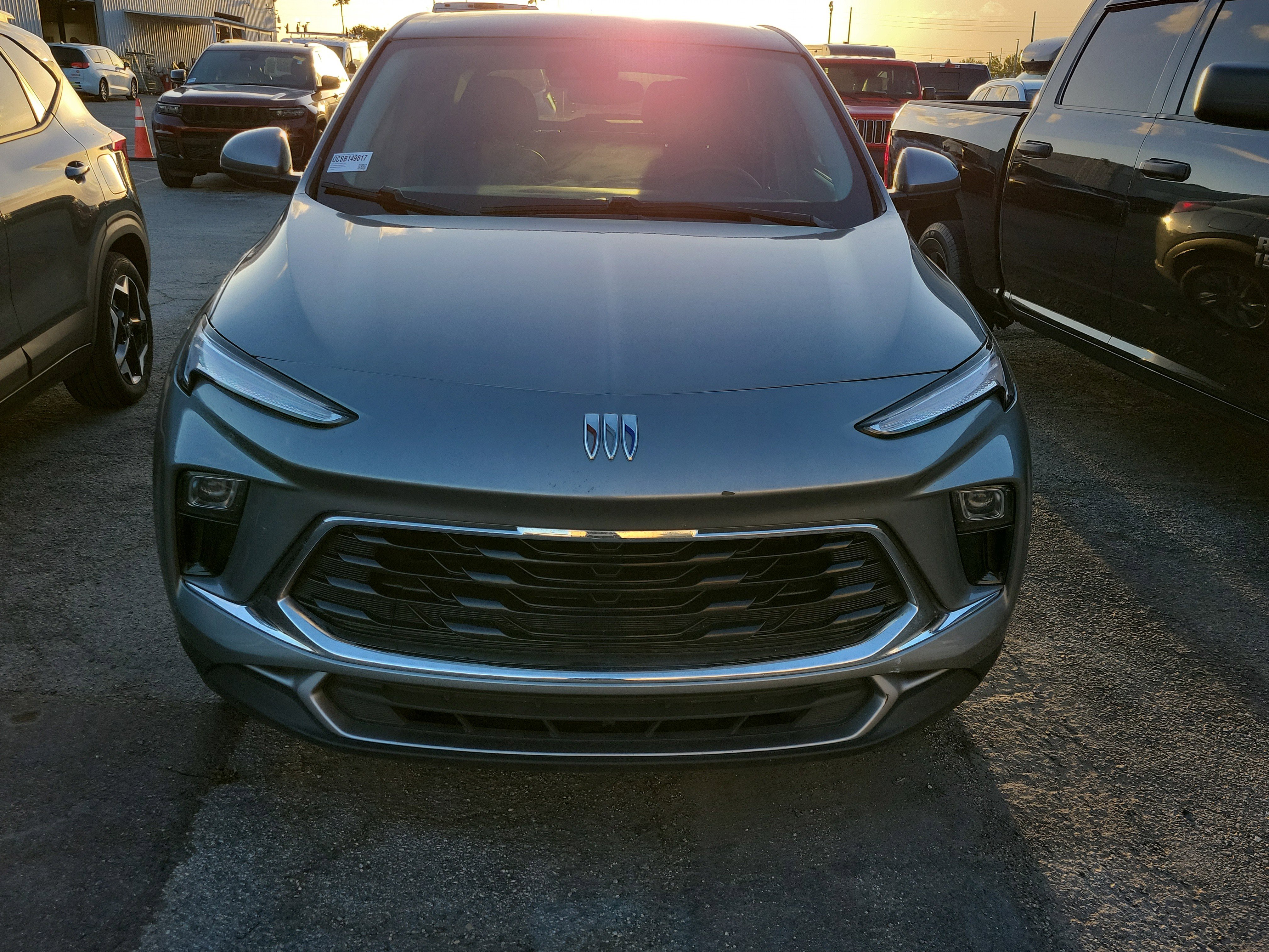 Used 2025 Buick Encore GX Preferred image 2