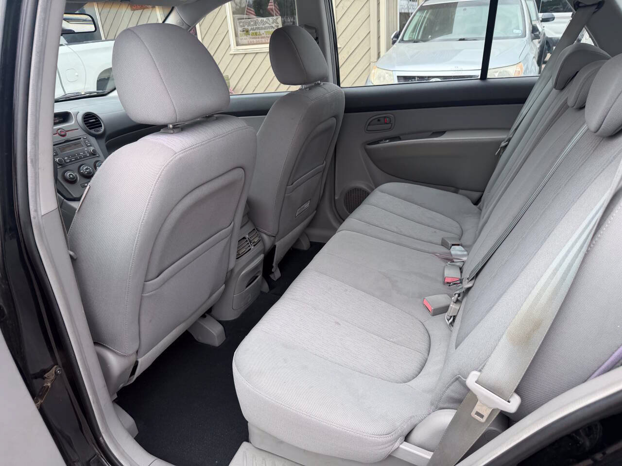 Used 2007 Kia Rondo LX w/ Convenience Pkg FWD image 17