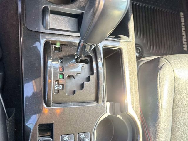 Used 2016 Toyota 4Runner Trail Premium AWD/4WD image 24