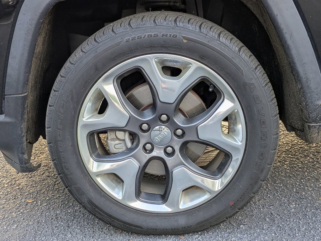 Used 2018 Jeep Compass Limited w/ Navigation Group image 12