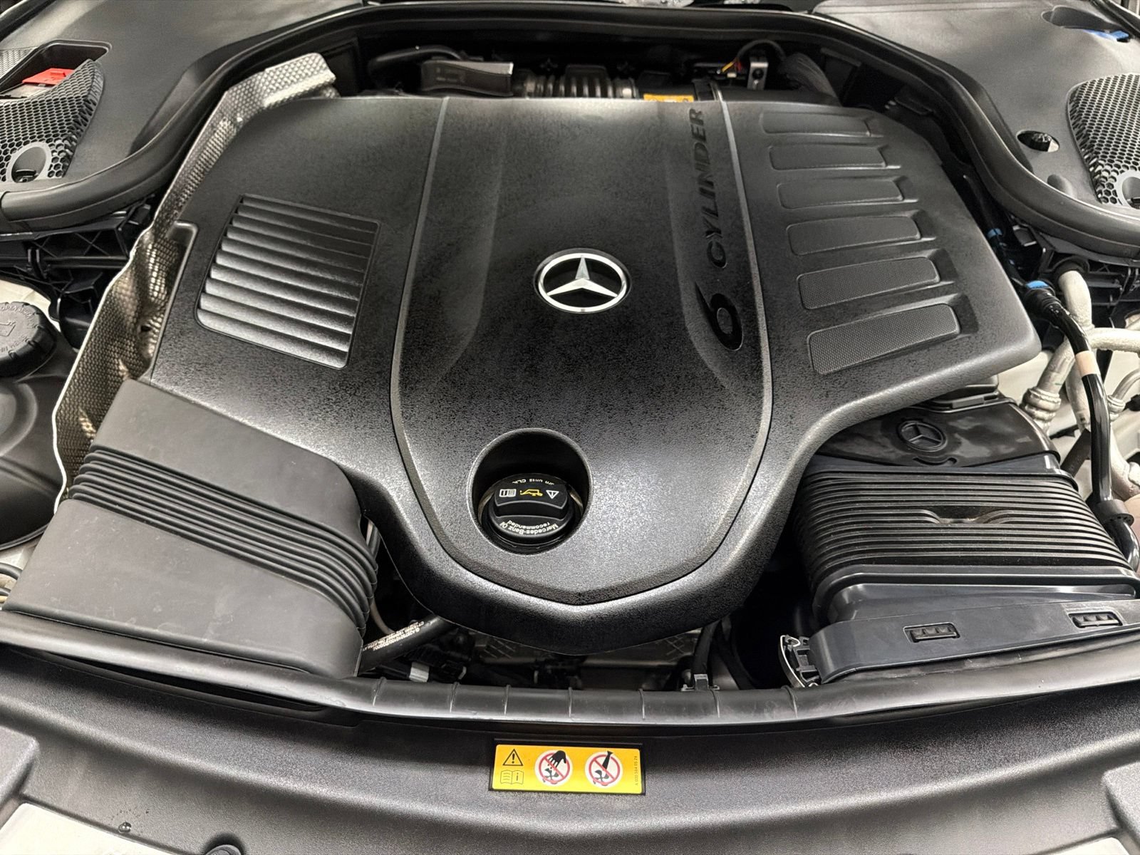 Used 2022 Mercedes-Benz E 450 4MATIC Sedan image 40
