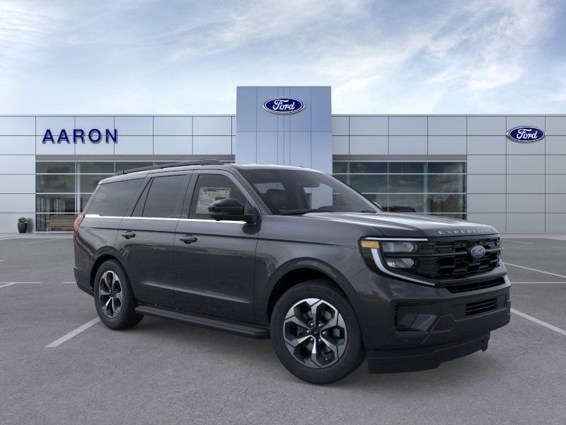 New 2026 Ford Expedition Active image 8