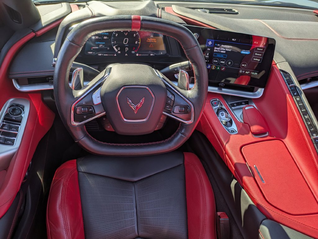Used 2023 Chevrolet Corvette Stingray Preferred Conv w/ Z51 Performance Package RWD image 33