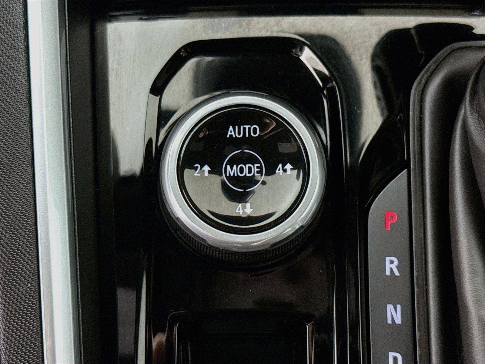 Used 2026 Chevrolet Colorado Trail Boss AWD/4WD image 21