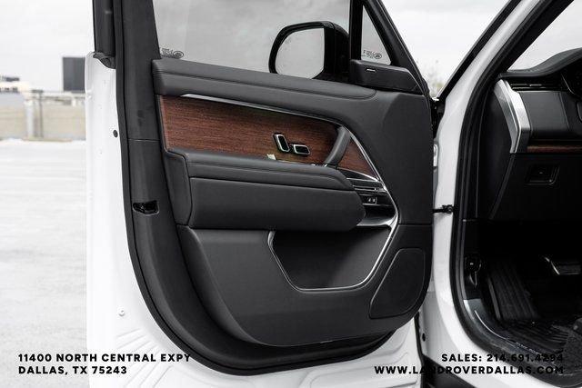 New 2026 Land Rover Range Rover SE image 42