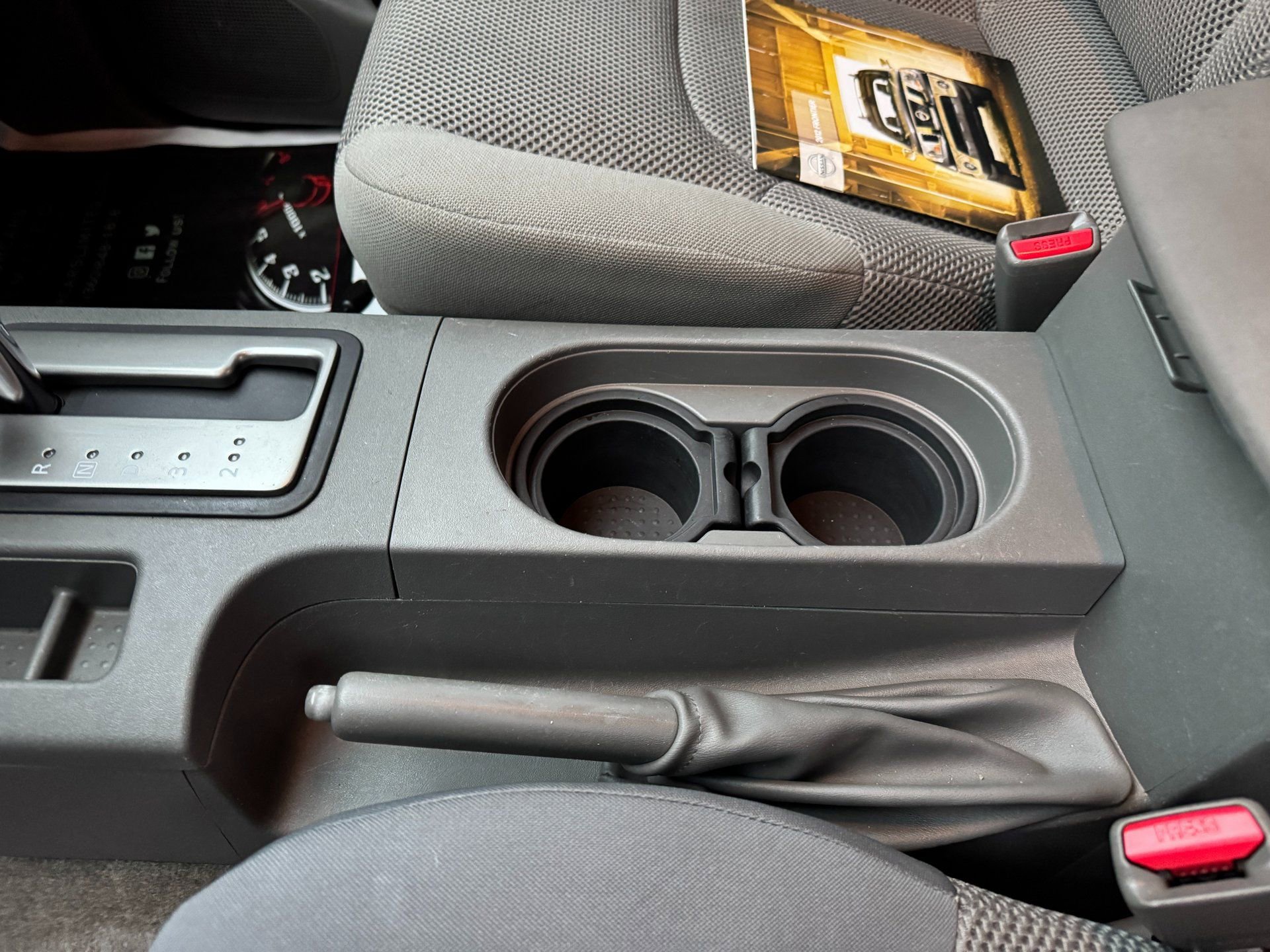 Used 2012 Nissan Frontier S image 27