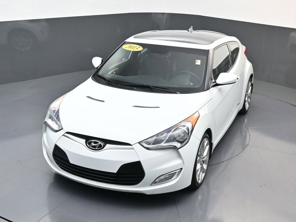 Used 2013 Hyundai Veloster w/ Style Pkg image 25