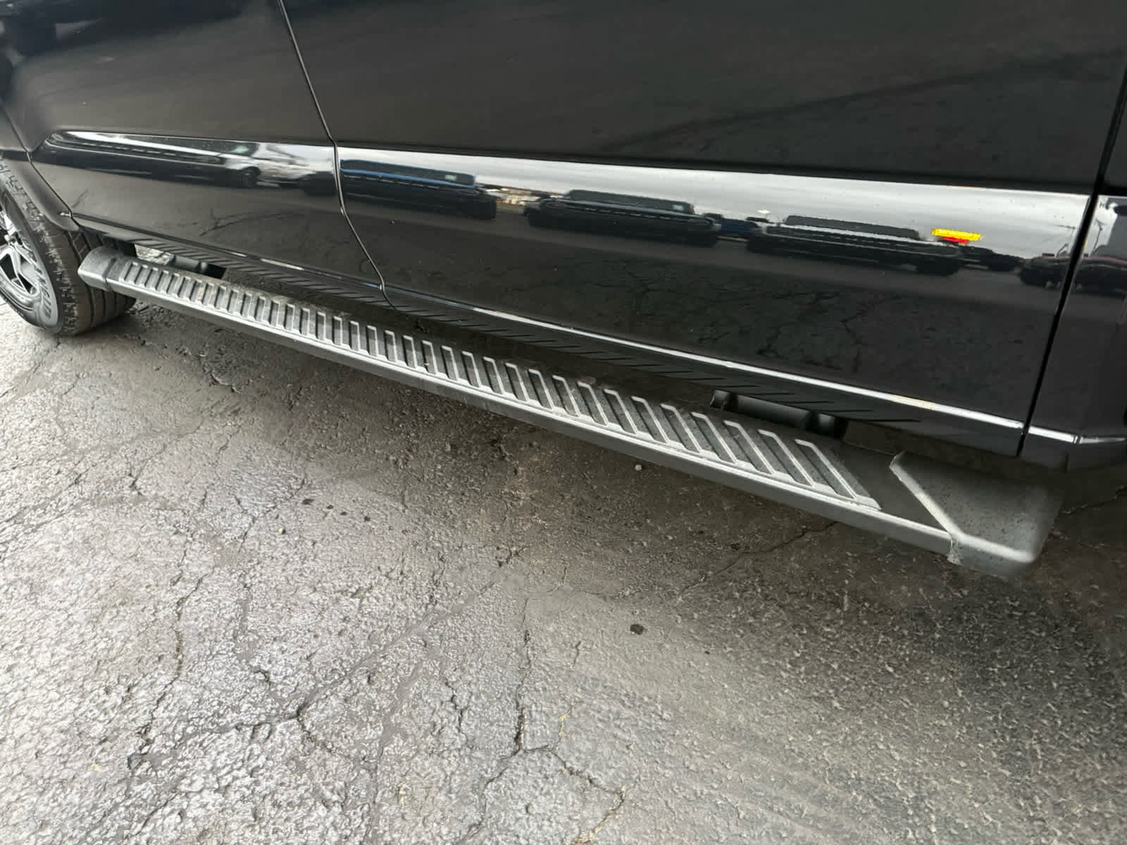 Certified 2023 Ford F150 XLT w/ Equipment Group 302A High image 26